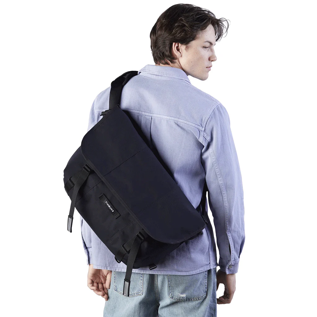 Timbuk2 Jet Black Flight Classic Messenger Bag - Large - Image 4